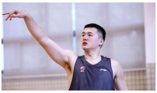 cba一年打几场比赛 cba一年打几场比赛